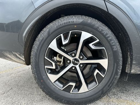 Certified 2024 Kia Sportage EX FWD image 18