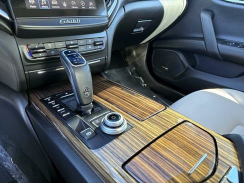 Used 2019 Maserati Ghibli RWD image 25