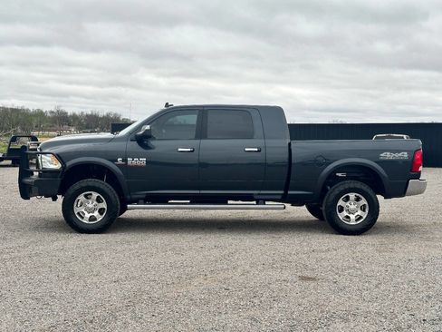 Used 2017 RAM 2500 SLT w/ Off Road Package image 3