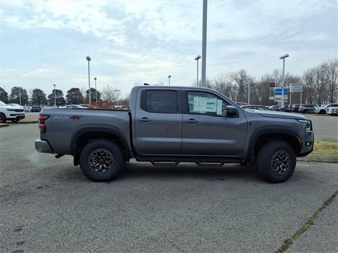 New 2026 Nissan Frontier PRO-4X w/ Pro-4x Convenience Package image 2