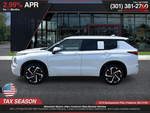 Used 2023 Mitsubishi Outlander SEL image 4