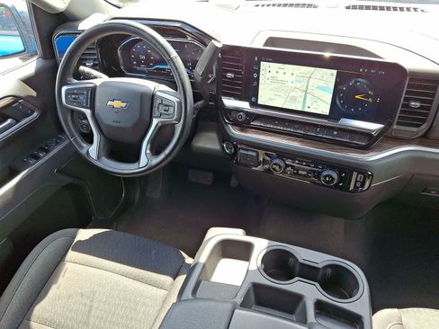 Used 2025 Chevrolet Silverado 1500 LT AWD/4WD image 10