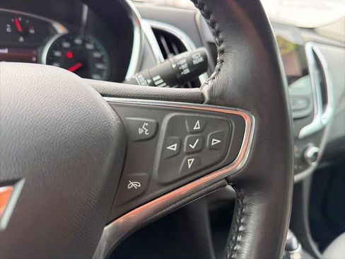 Used 2020 Chevrolet Equinox LT image 25