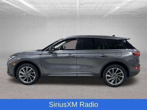 Used 2023 Lincoln Corsair AWD w/ Equipment Group 101A image 4