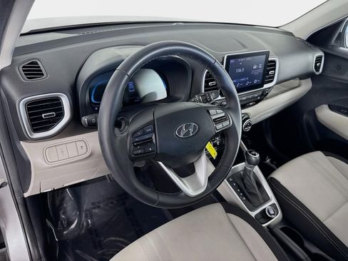 Certified 2023 Hyundai Venue SEL w/ Cargo Package image 9