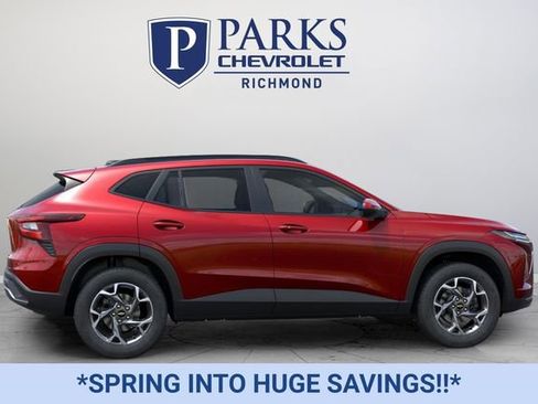 New 2026 Chevrolet Trax LT w/ Driver Confidence Package image 5