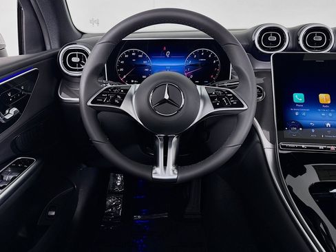 New 2026 Mercedes-Benz GLC 300 image 4