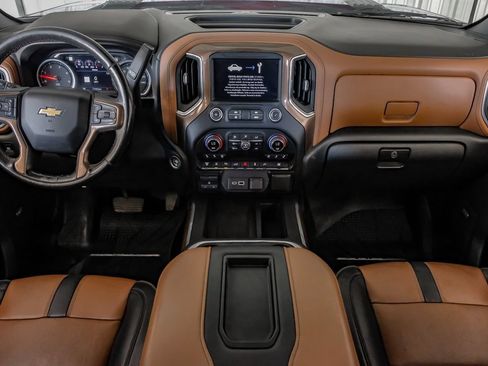 Used 2022 Chevrolet Silverado 3500 High Country w/ Technology Package AWD/4WD image 13