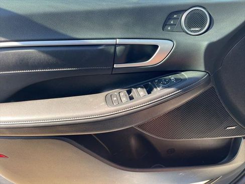 Used 2025 Hyundai Sonata Limited image 8