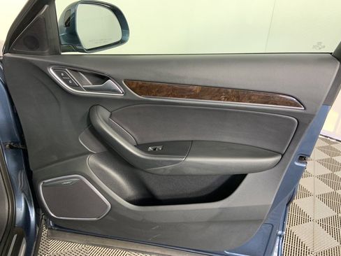 Used 2017 Audi Q3 2.0T Prestige w/ Prestige Package image 26