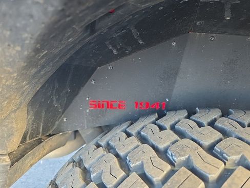 Used 2025 Jeep Wrangler Willys image 12