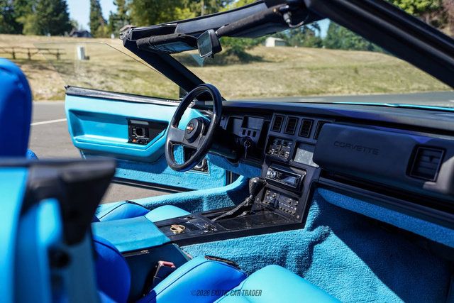 Used 1988 Chevrolet Corvette Convertible RWD image 47