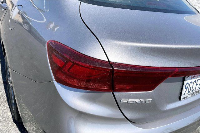 Used 2023 Kia Forte LXS FWD image 28