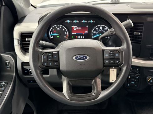 Used 2023 Ford F250 XLT w/ FX4 Off-Road Package image 16