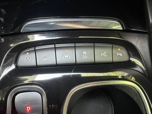 Used 2023 Buick Envision Avenir AWD/4WD image 40