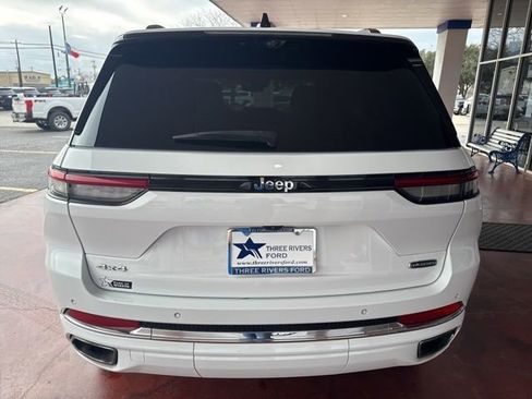 Used 2023 Jeep Grand Cherokee Overland w/ Luxury Tech Group IV image 5