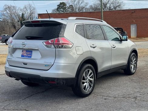 Used 2014 Nissan Rogue SL image 3