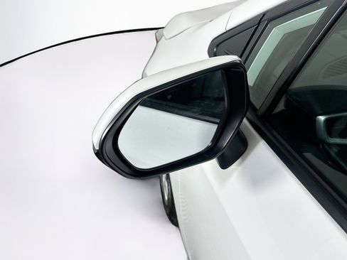 Used 2025 Toyota Corolla LE image 16