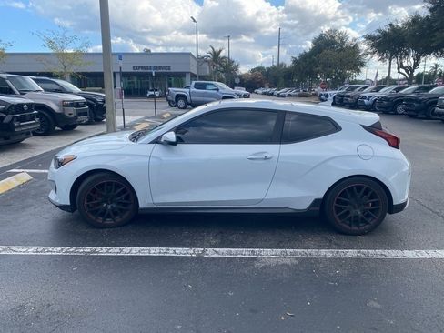 Used 2019 Hyundai Veloster Turbo image 5