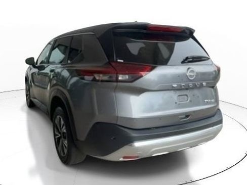 Used 2023 Nissan Rogue SV AWD/4WD image 6