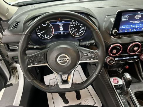 Used 2023 Nissan Sentra SR w/ SR Premium Package FWD image 4