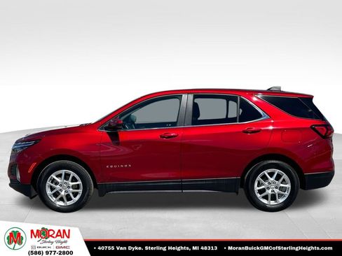 Certified 2024 Chevrolet Equinox LT FWD image 2