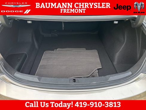 Used 2017 Buick LaCrosse FWD image 23