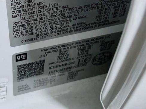 Certified 2024 GMC Sierra 1500 AT4 w/ Technology Package image 29