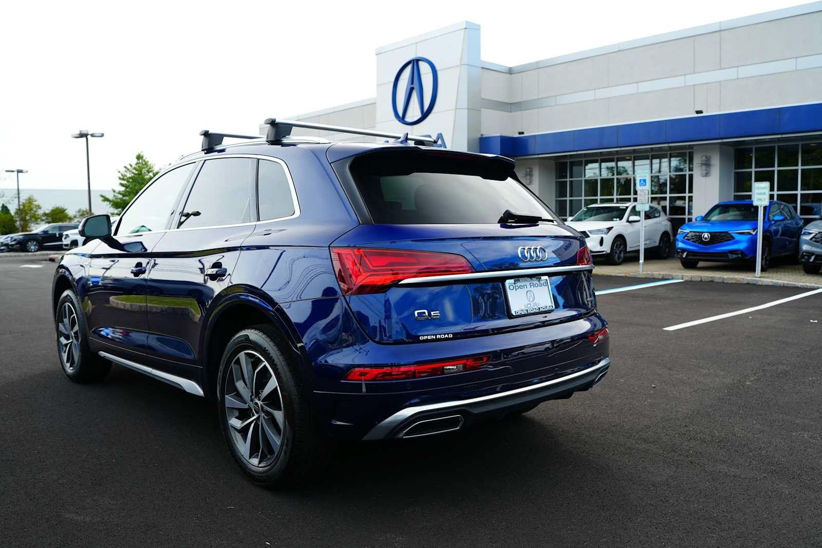 Used 2023 Audi Q5 2.0T Premium w/ Convenience Package AWD/4WD image 5