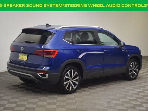 Used 2022 Volkswagen Taos SE FWD image 6