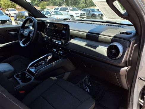 Used 2023 Chevrolet Colorado LT w/ LT Convenience Package image 24