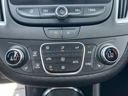 Used 2024 Chevrolet Malibu LT FWD image 20