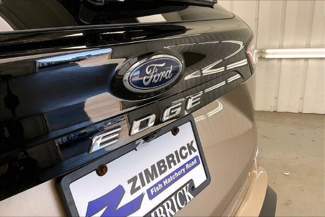 Used 2021 Ford Edge SEL w/ Convenience Package AWD/4WD image 9