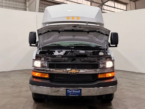New 2025 Chevrolet Express 3500 Work Van w/ Power Convenience Package image 5