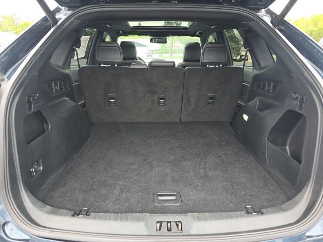 Used 2024 Ford Edge ST-Line w/ Class II Trailer Tow Package AWD/4WD image 24