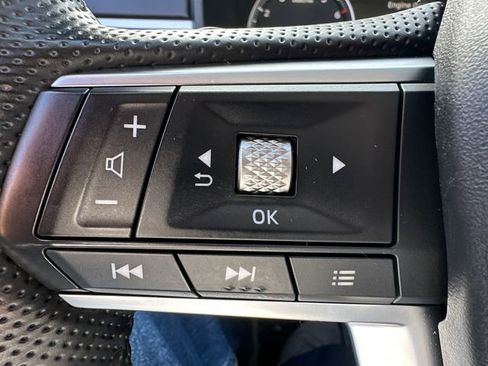 Used 2024 Mitsubishi Outlander SE image 30