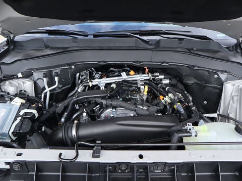 New 2026 Ford Explorer Active AWD/4WD image 18