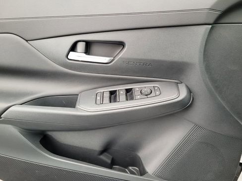 New 2026 Nissan Sentra SV w/ SV Convenience Package FWD image 19