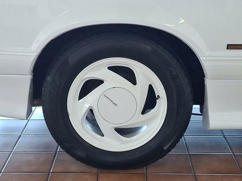 Used 1989 Ford Mustang LX image 7