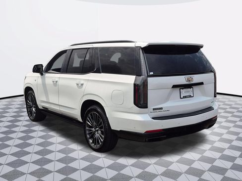 Used 2025 Cadillac Escalade Sport Platinum w/ LPO, Floor Liner Package AWD/4WD image 5