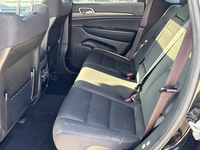 Used 2021 Jeep Grand Cherokee Laredo AWD/4WD image 19