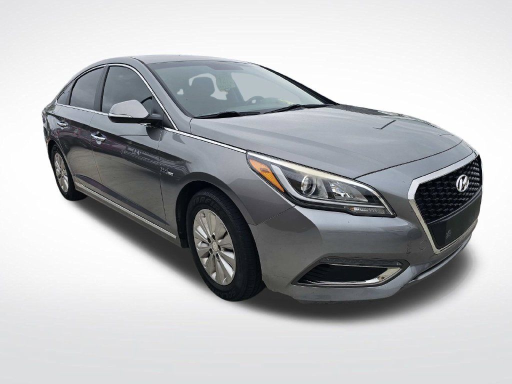 Used 2017 Hyundai Sonata SE FWD 360° Tour