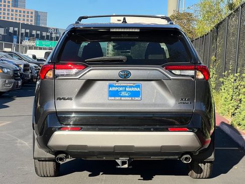 Used 2022 Toyota RAV4 XSE image 7