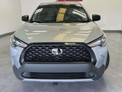 Used 2025 Toyota Corolla Cross L FWD image 8