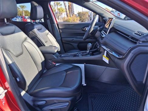 New 2025 Jeep Compass Latitude w/ Sun & Sound Group image 16