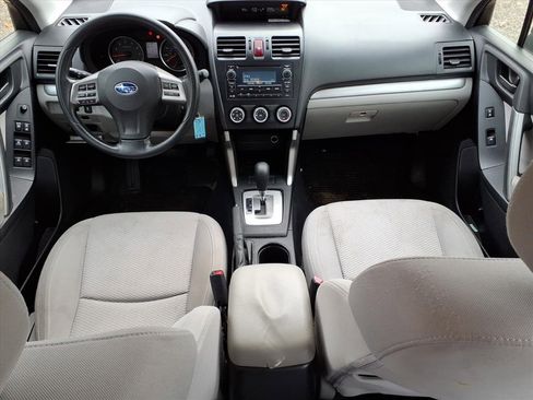 Used 2014 Subaru Forester 2.5i image 10