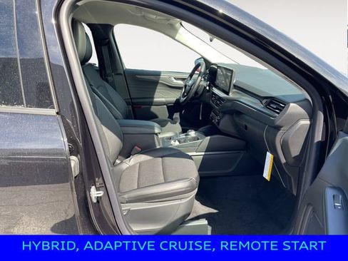 New 2024 Ford Escape SE FWD image 15