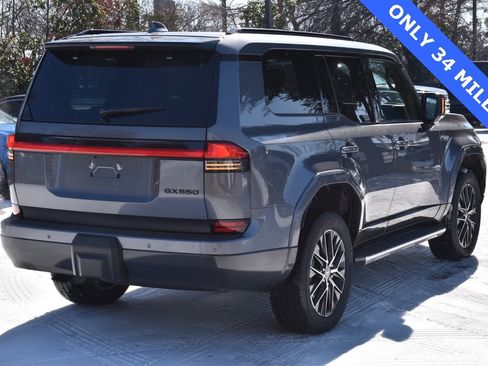 Used 2026 Lexus GX 550 image 8