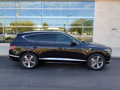 Used 2023 Genesis GV80 3.5T Advanced + w/ Advanced Package image 3