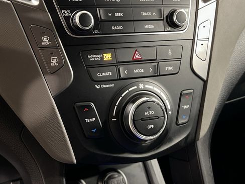 Used 2017 Hyundai Santa Fe Sport image 21